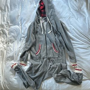 Men's size M onesie.